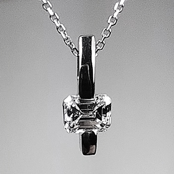 [Click for a larger image of Item 03117]